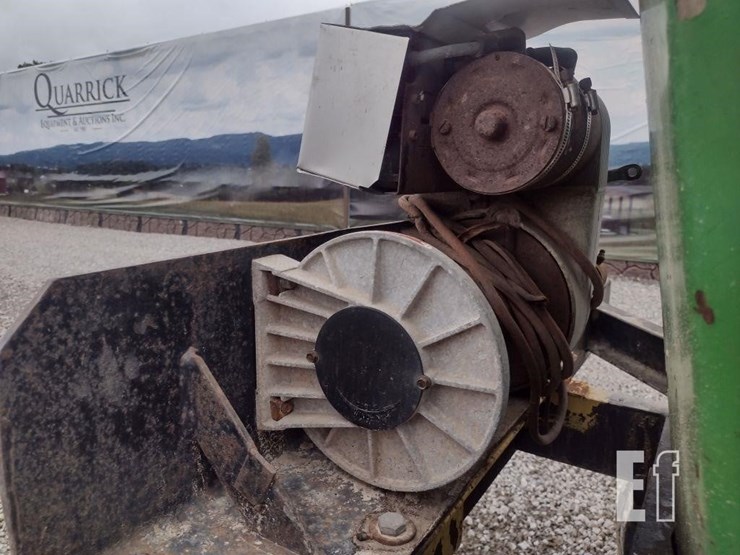 john-deere-2520-image-21