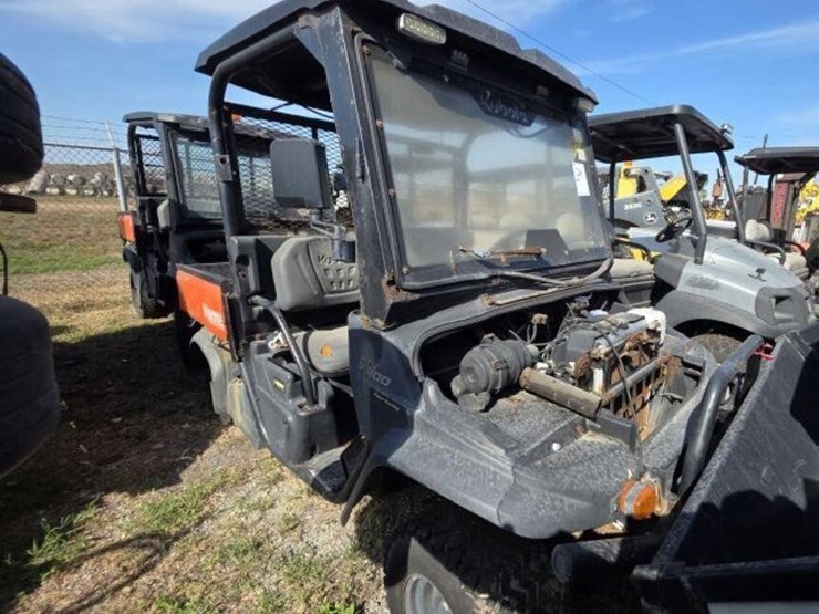 2018-kubota-rtvx900g-image-3