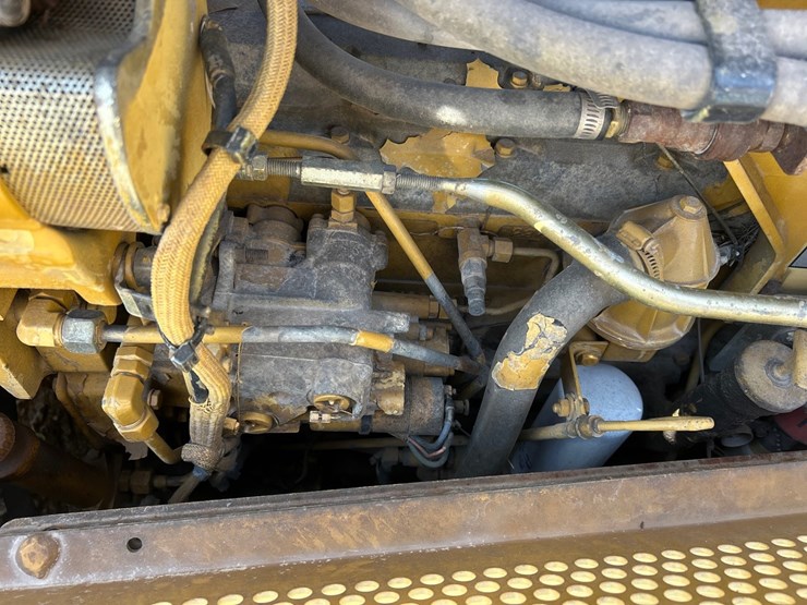 caterpillar-d6m-image-29