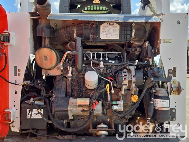 2016-bobcat-t590-image-31