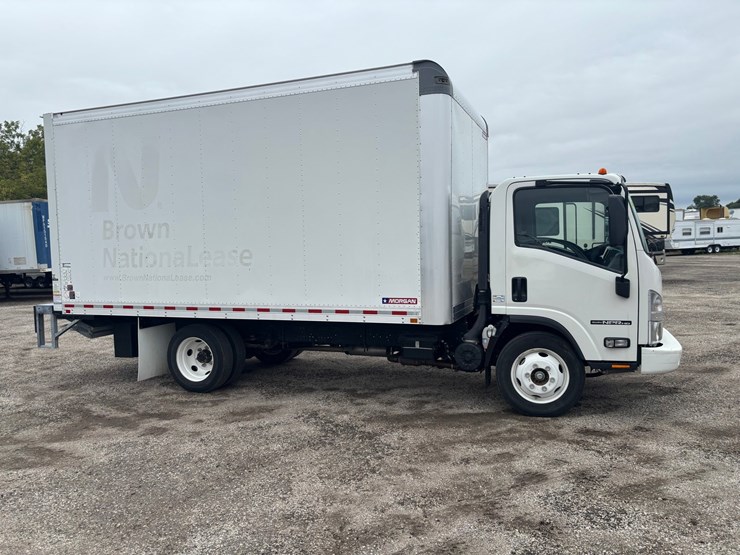 #2332-•-2021-isuzu-16'-box-truck-image-5