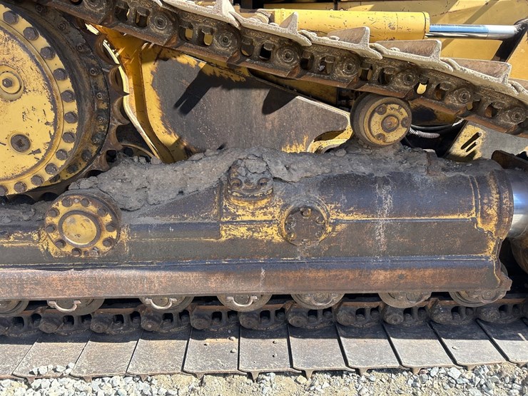 caterpillar-d6m-image-56