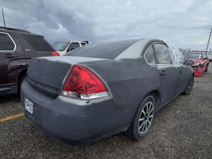 08-chev-4d-2g1wb58k481265827-s.t.-image-3