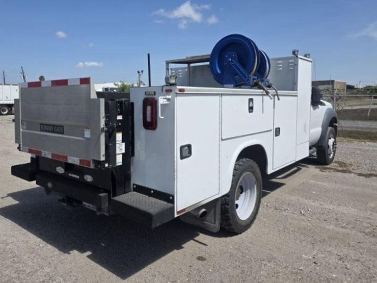 2015-ford-f450-image-3