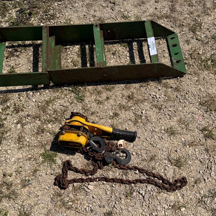 #2518 • John Deere 3-Step Tractor Step