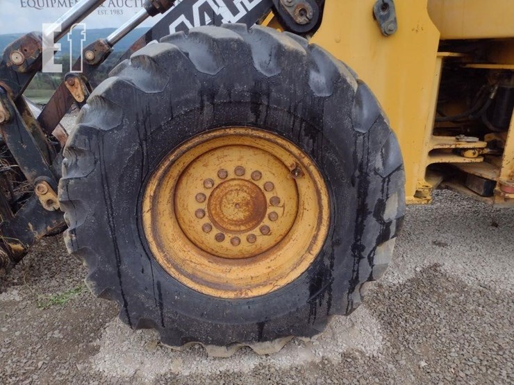 1998-deere-tc44h-image-21