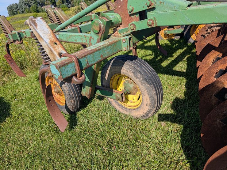 john-deere-1710-image-10
