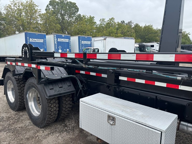 #2334-•-2021-freightliner-ftl280-roll-off-truck-image-69