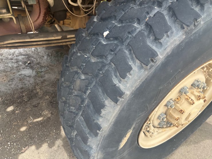 1996-military-flatbed-image-89