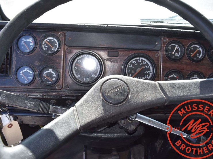 1998-cummins-m11-image-44