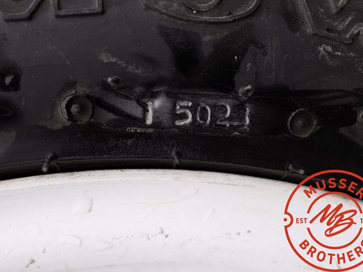 new-holland-boomer-40-image-8