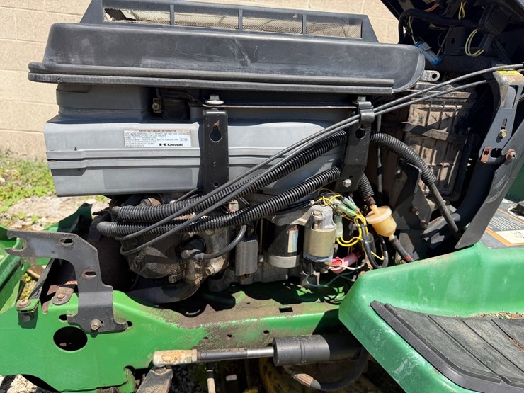 john-deere-345-image-12