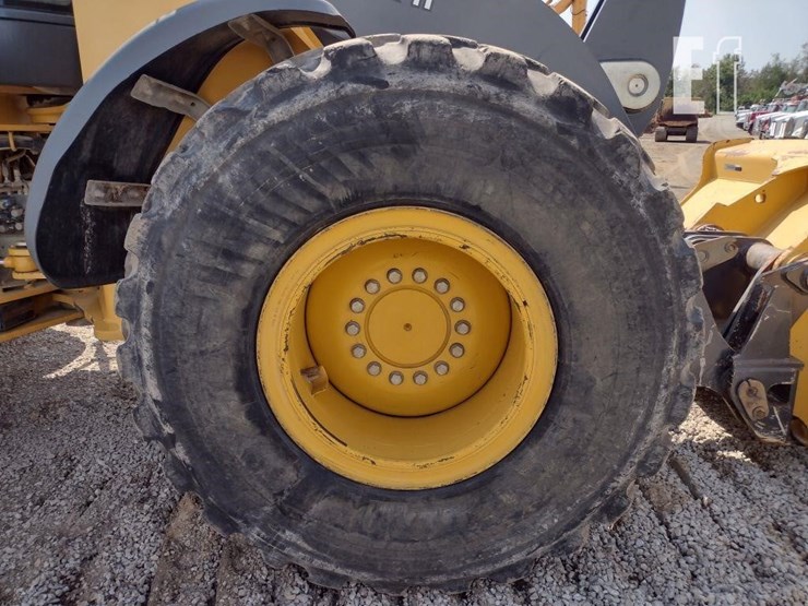 2017-deere-524kii-image-31