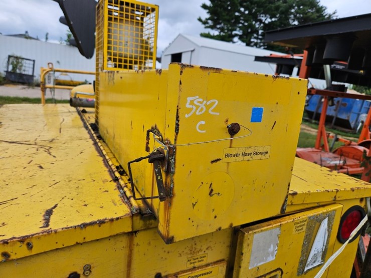 #2075-•-hescc-1500-15-service-trailer-image-26