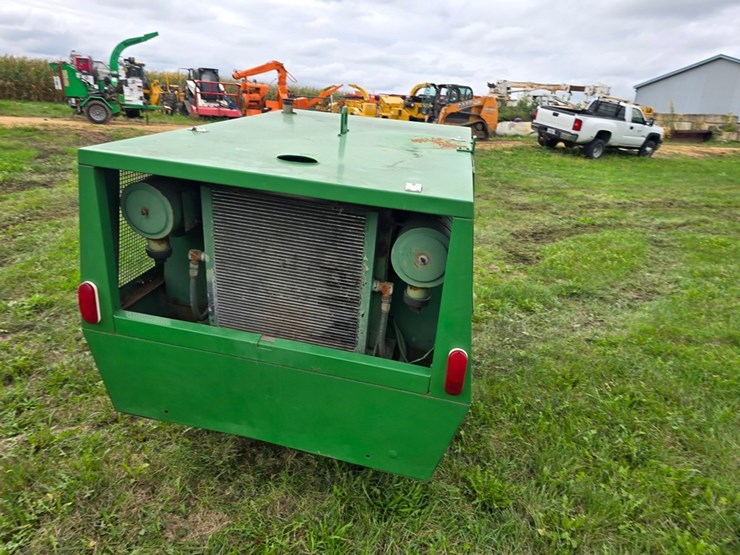 #2042-•-sulair-185-dpo-towable-air-compressor-image-4