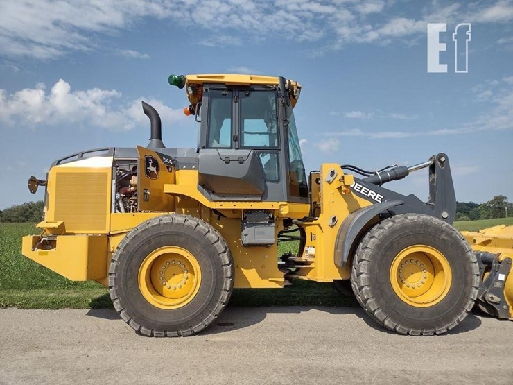 deere-544-p-tier-image-27