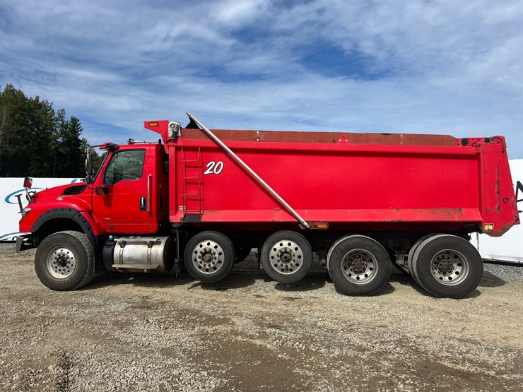 2020-international-hv613-image-2