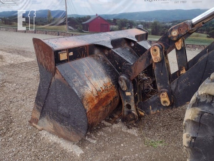 1998-deere-tc44h-image-26