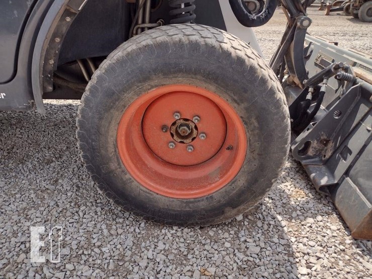 2021-bobcat-toolcat-5600-image-25