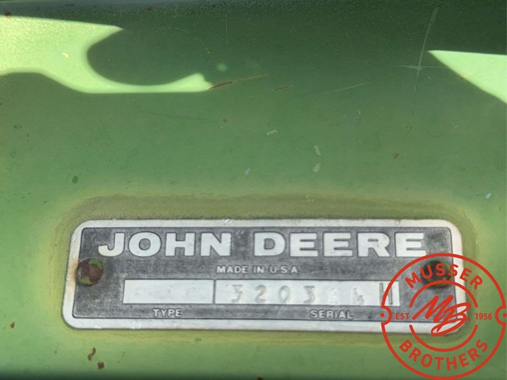 john-deere-224-image-10