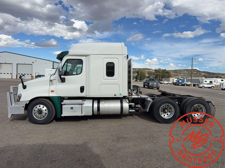 2018-freightliner-cascadia-image-8