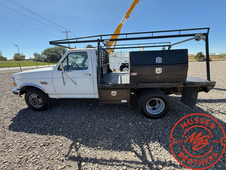 1995-ford-f350-image-5
