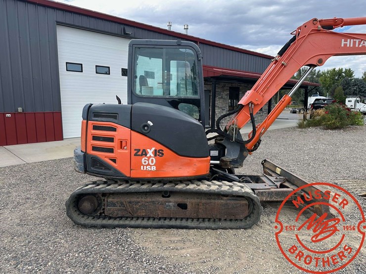 2013-hitachi-zaxis-60-usb-mini-excavator-image-4