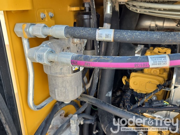 2018-caterpillar-299d2-image-39