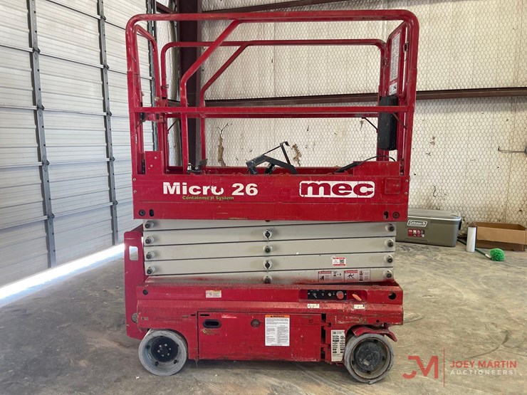 2020-mec-micro-26-electric-scissor-lift-image-2