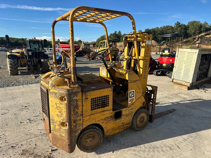 caterpillar-422s-image-5