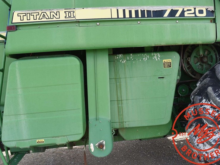 john-deere-7220-image-19