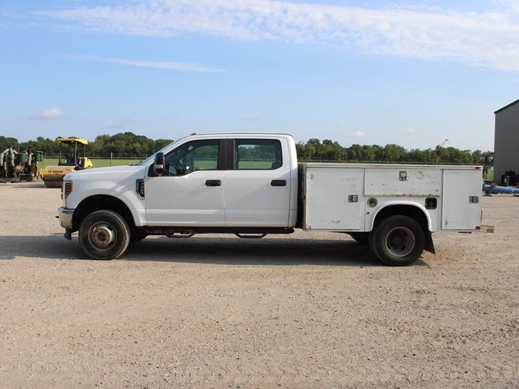 2019-ford-f350-image-1
