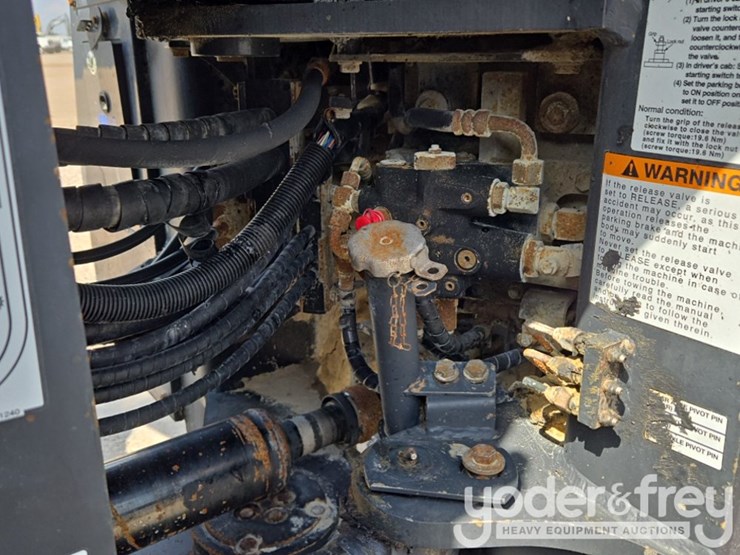 2019-komatsu-wa380-8-image-26