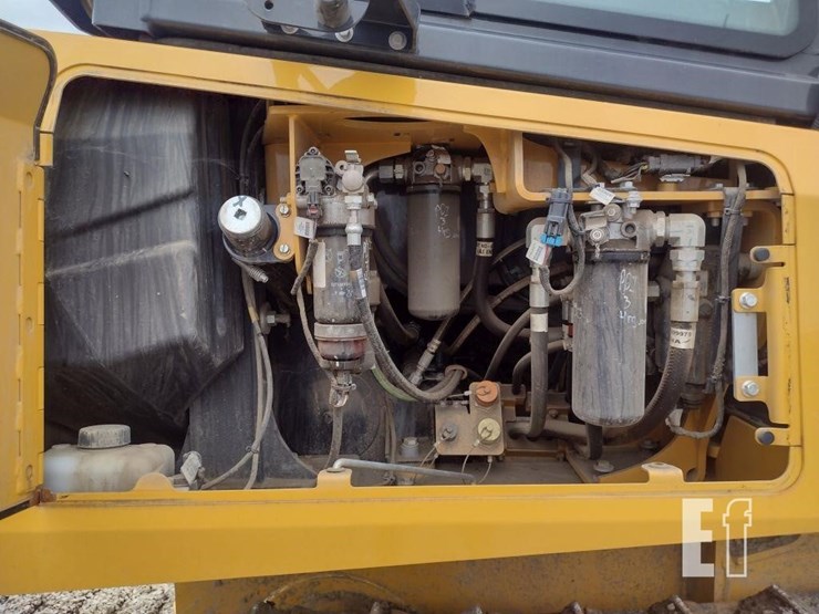 23-deere-650p-xlt-image-32