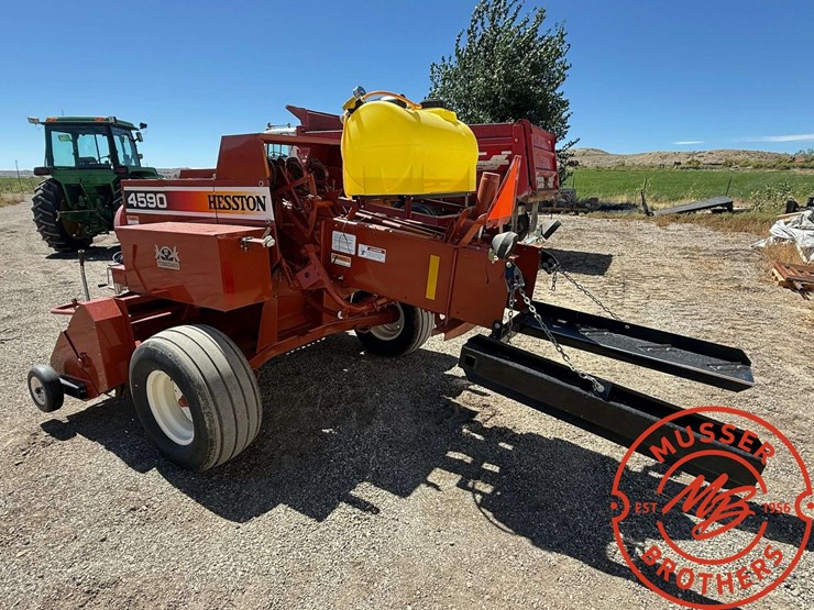 hesston-4590-image-6