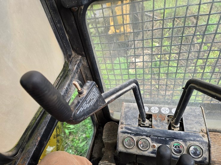 deere-693b-image-53