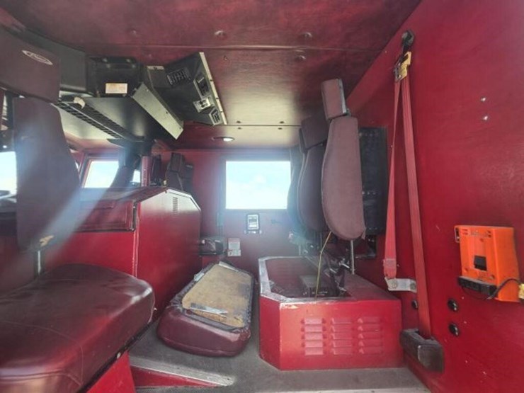 2005-pierce-pumper-4p1cc01c05a005463-image-15