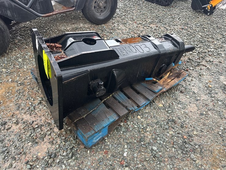 #5621-•-excavator-hydraulic-hammer-attachment-image-2
