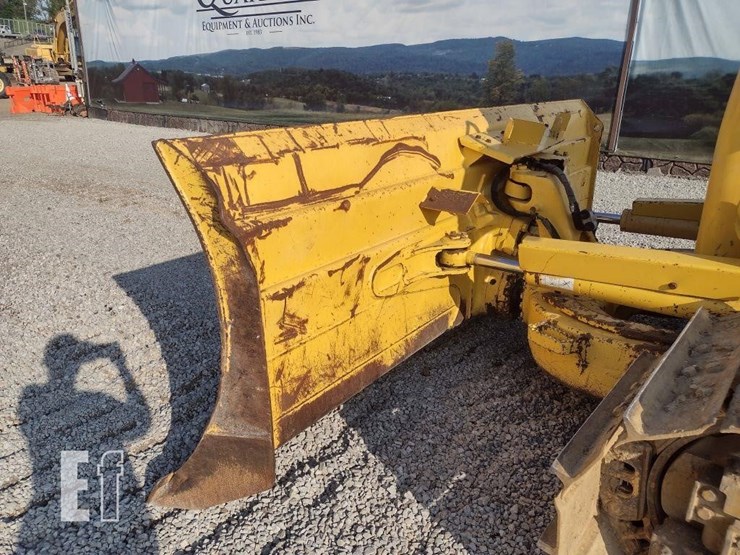komatsu-d51pxi-24-image-25