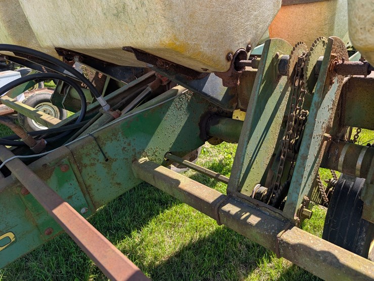 john-deere-7000-image-5