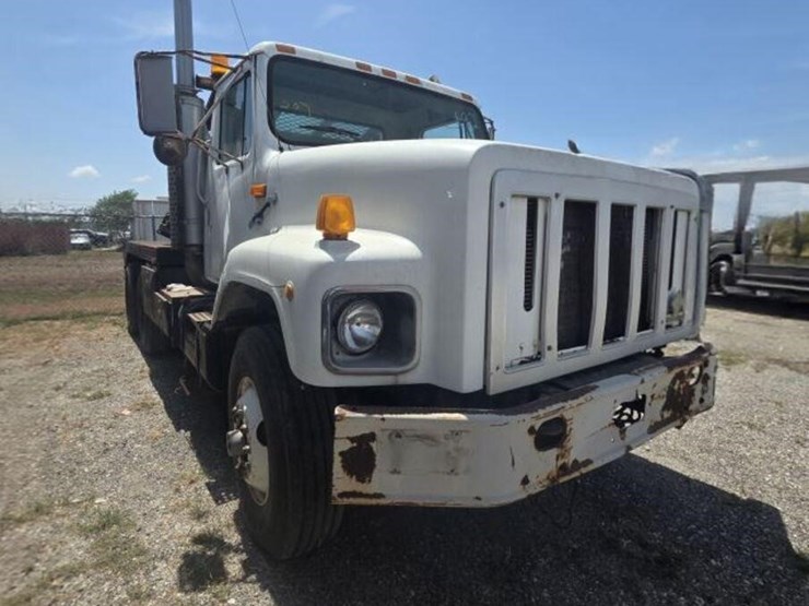 1998-navistar-2674-1hsglaet8wh503873-image-2