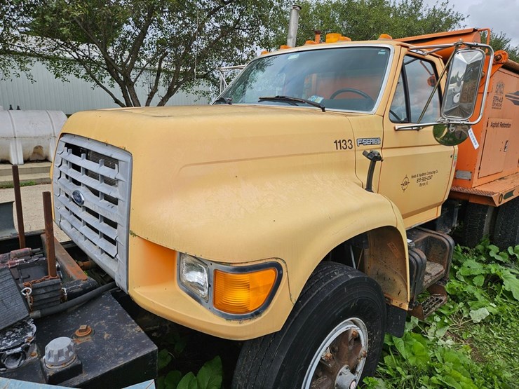 1997-ford-800-image-12