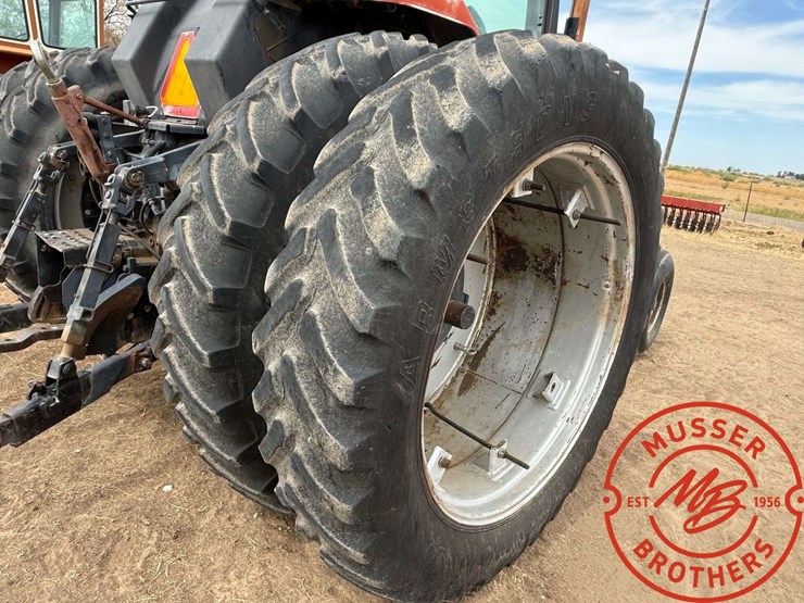 1989-case-ih-7110-tractor-image-13