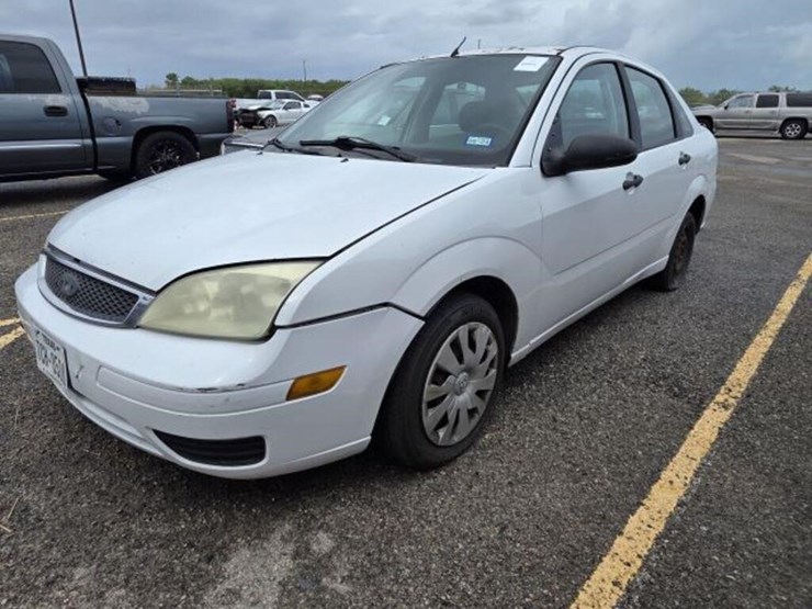 07-ford-4d-1fafp34n87w148293-image-1