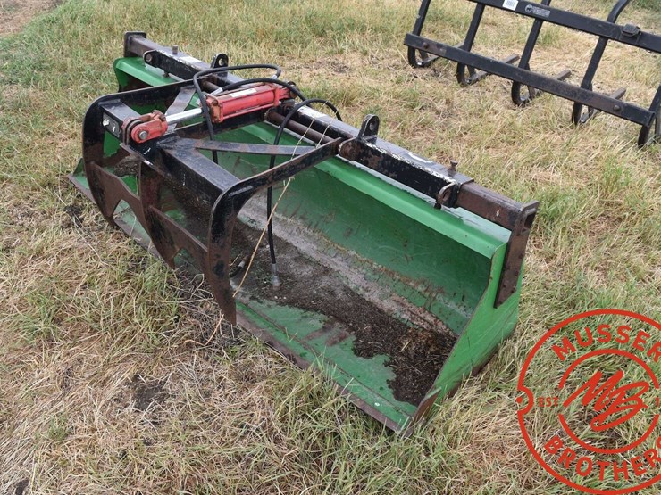 john-deere-6-image-1