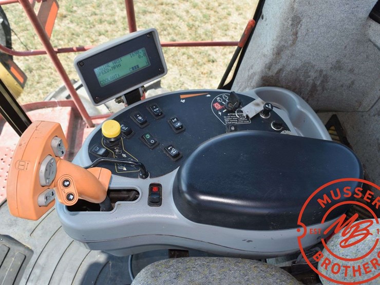 2010-new-holland-h8040-image-40