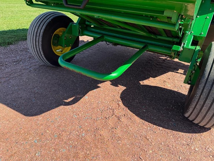2006-john-deere-582-image-23