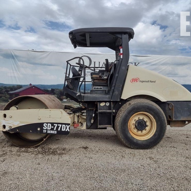 2005 INGERSOLL-RAND SD77DX