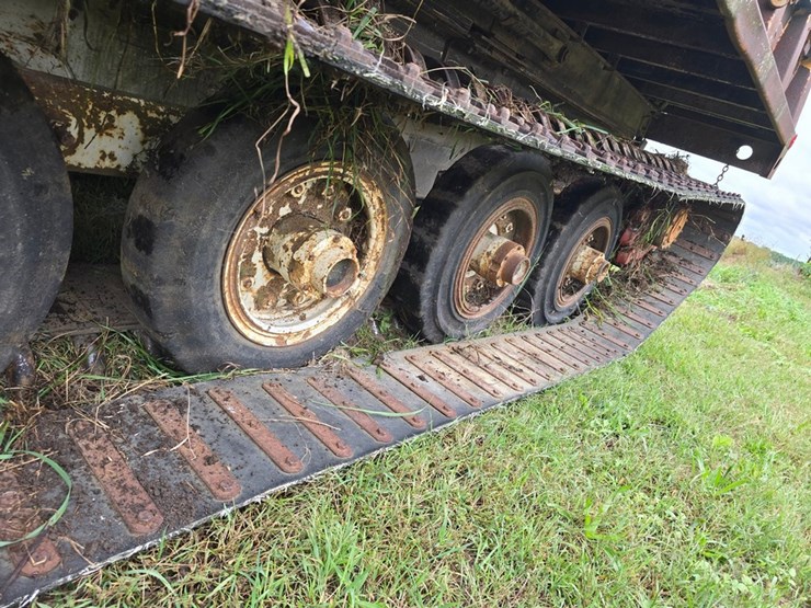 #2032-•-ago-trackt-gt1000h-dump-truck-image-23