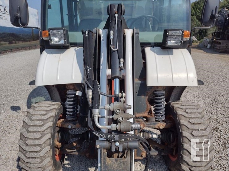 2021-bobcat-toolcat-5600-image-27